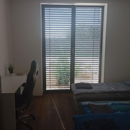 Moderni Pokoj S Parkovanim Zdarma Μπρνο Εξωτερικό φωτογραφία