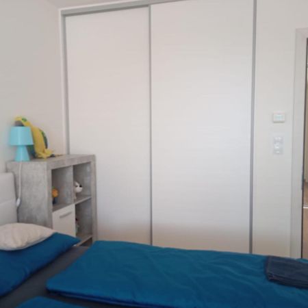 Moderni Pokoj S Parkovanim Zdarma Μπρνο Εξωτερικό φωτογραφία