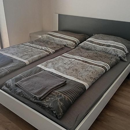 Moderni Pokoj S Parkovanim Zdarma Μπρνο Εξωτερικό φωτογραφία