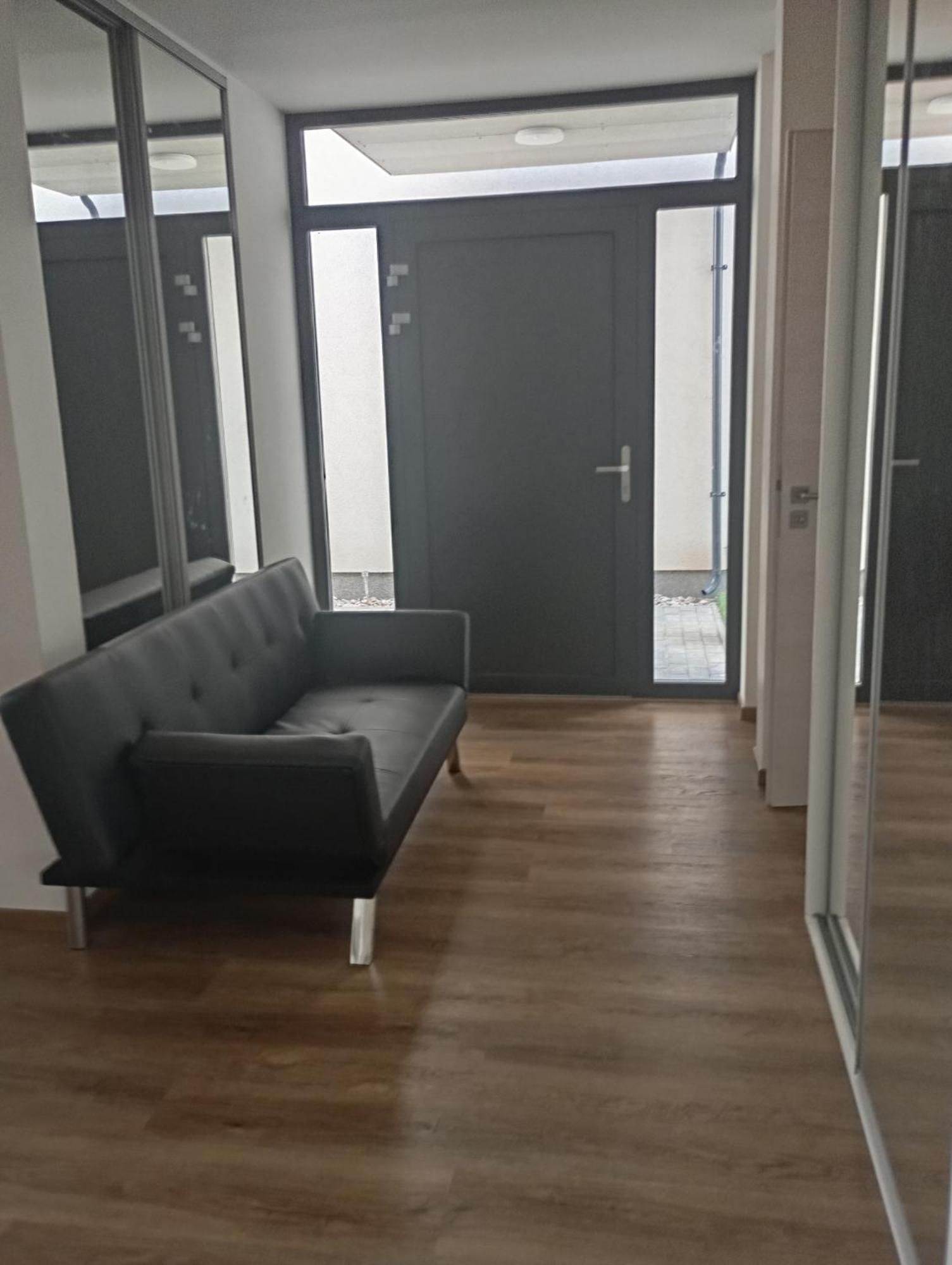 Moderni Pokoj S Parkovanim Zdarma Μπρνο Εξωτερικό φωτογραφία